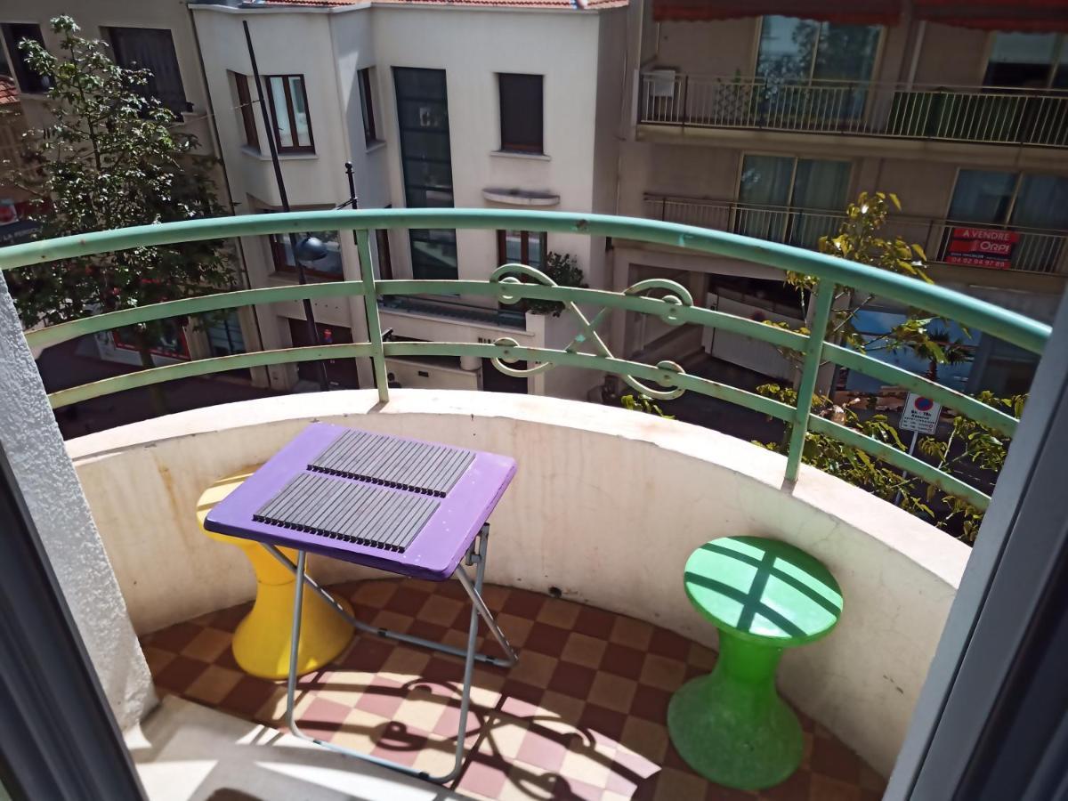 Grand F2 60Mq Centre Antibes, Proche Plages, Commerces, 2 Balcons, Parking, Train, Bus, Deco Vintage, Pet Friendly, Ideal Famille Ou 1-2 Couples Exteriér fotografie