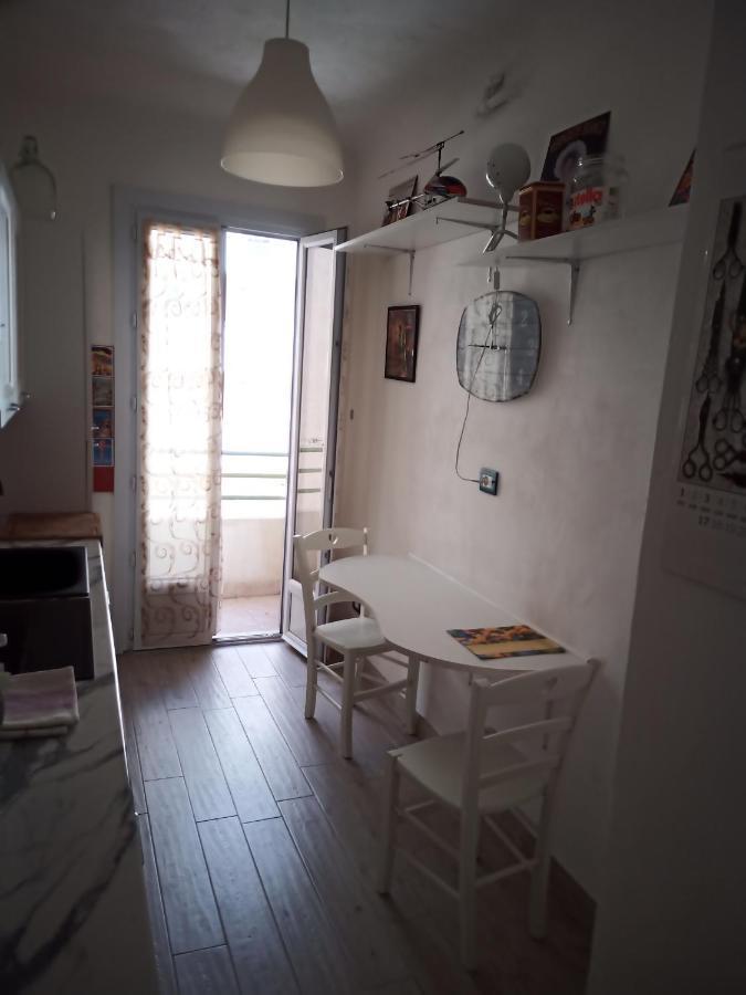 Grand F2 60Mq Centre Antibes, Proche Plages, Commerces, 2 Balcons, Parking, Train, Bus, Deco Vintage, Pet Friendly, Ideal Famille Ou 1-2 Couples Exteriér fotografie