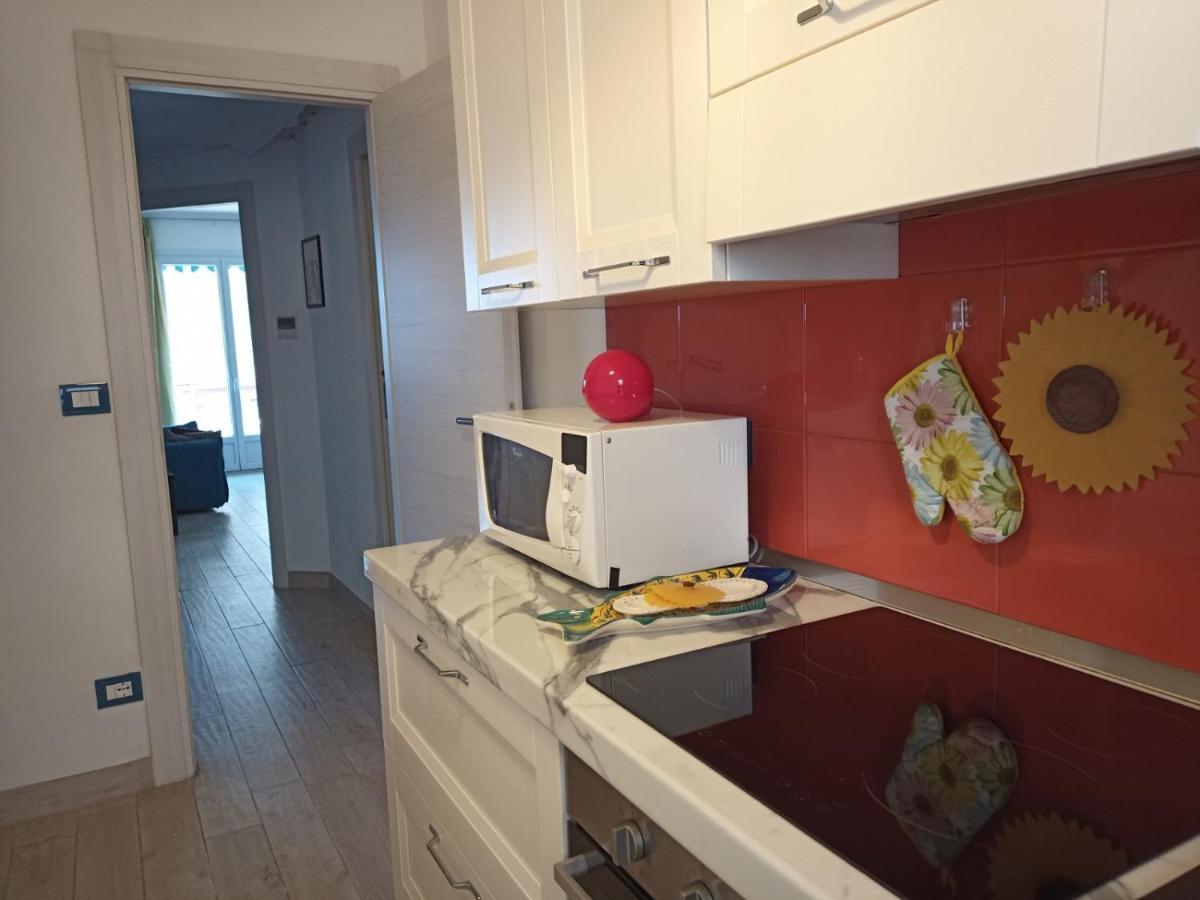 Grand F2 60Mq Centre Antibes, Proche Plages, Commerces, 2 Balcons, Parking, Train, Bus, Deco Vintage, Pet Friendly, Ideal Famille Ou 1-2 Couples Exteriér fotografie