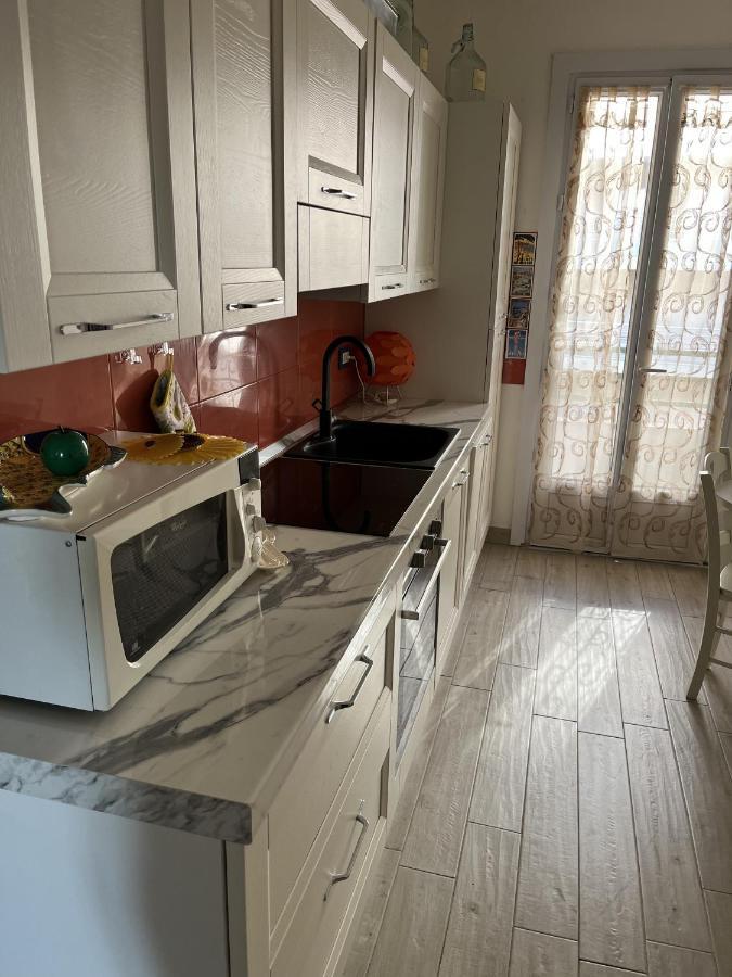 Grand F2 60Mq Centre Antibes, Proche Plages, Commerces, 2 Balcons, Parking, Train, Bus, Deco Vintage, Pet Friendly, Ideal Famille Ou 1-2 Couples Exteriér fotografie
