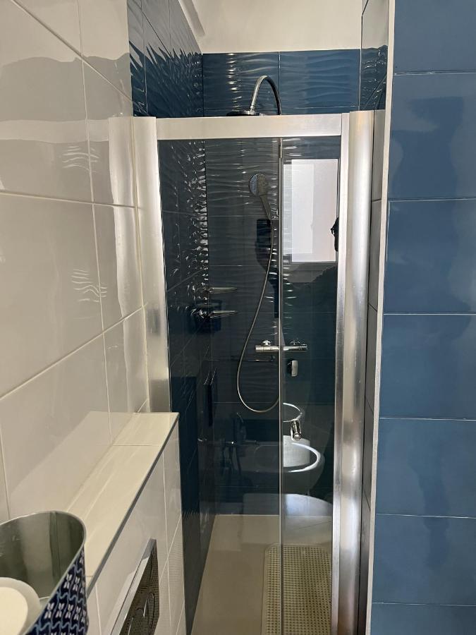 Grand F2 60Mq Centre Antibes, Proche Plages, Commerces, 2 Balcons, Parking, Train, Bus, Deco Vintage, Pet Friendly, Ideal Famille Ou 1-2 Couples Exteriér fotografie