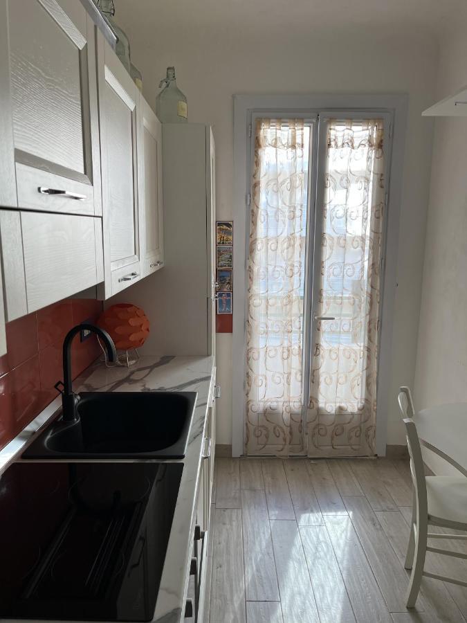 Grand F2 60Mq Centre Antibes, Proche Plages, Commerces, 2 Balcons, Parking, Train, Bus, Deco Vintage, Pet Friendly, Ideal Famille Ou 1-2 Couples Exteriér fotografie