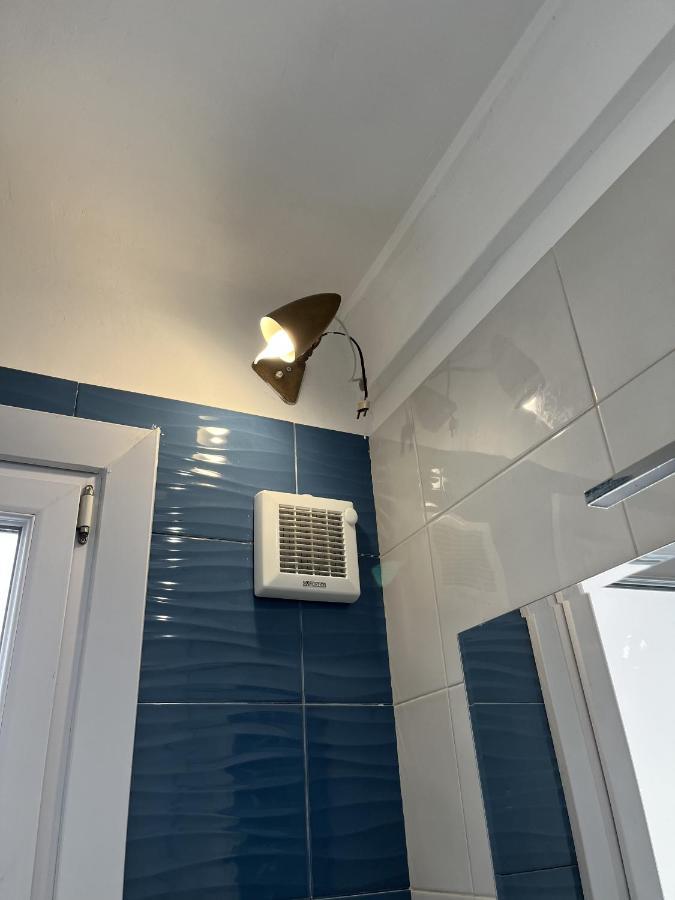 Grand F2 60Mq Centre Antibes, Proche Plages, Commerces, 2 Balcons, Parking, Train, Bus, Deco Vintage, Pet Friendly, Ideal Famille Ou 1-2 Couples Exteriér fotografie