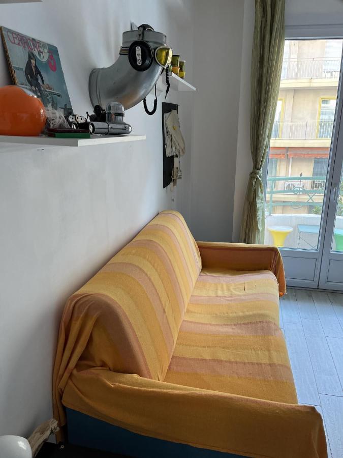Grand F2 60Mq Centre Antibes, Proche Plages, Commerces, 2 Balcons, Parking, Train, Bus, Deco Vintage, Pet Friendly, Ideal Famille Ou 1-2 Couples Exteriér fotografie